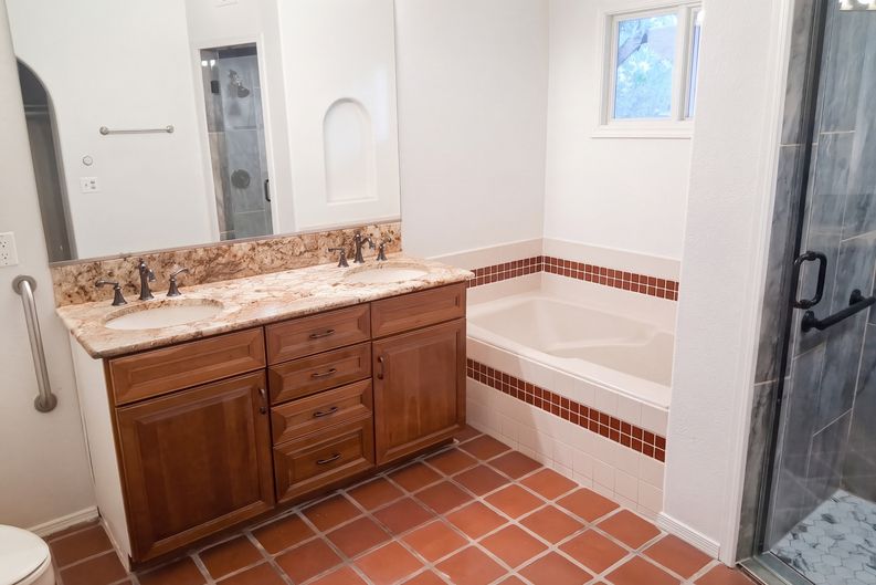 Photo 18 of 21 of 5621 E Fort Lowell Rd, Tucson, AZ
