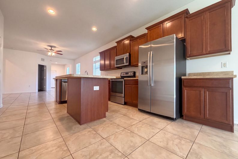 Photo 35 of 47 of 1416 Hickory View Cir, Parrish, FL