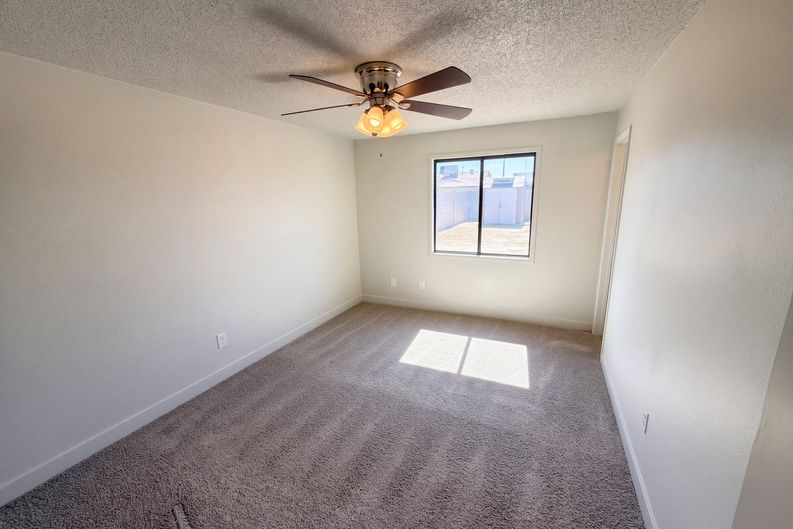 Photo 4 of 30 of 5921 W Cypress St, Phoenix, AZ