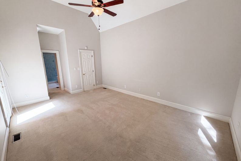 Photo 4 of 29 of 3711 Surry Ridge Ct, Charlotte, NC