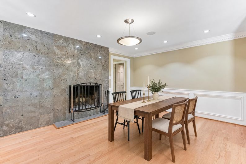 Photo 56 of 87 of 3135 Spalding Dr, Sandy Springs, GA