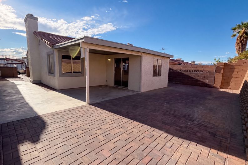 Photo 5 of 34 of 2304 Sabroso St, Las Vegas, NV