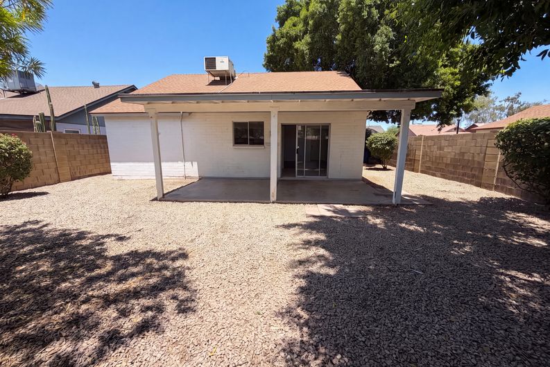Photo 5 of 21 of 1111 N 64th St, Mesa, AZ