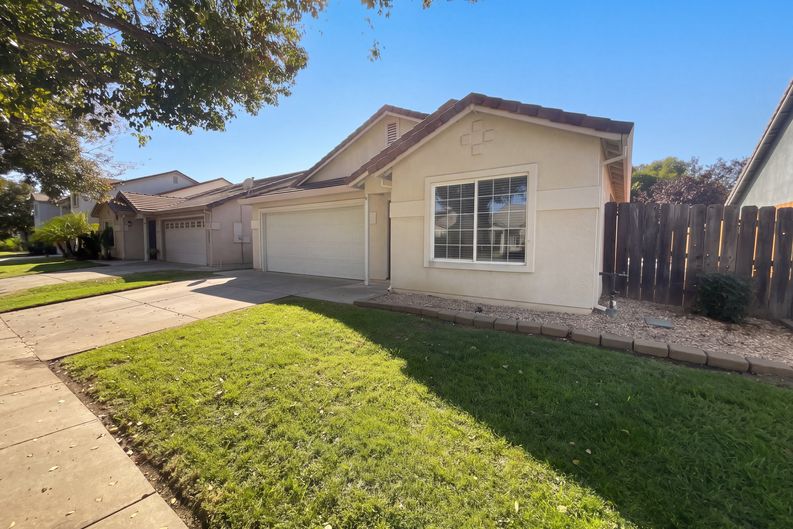 Photo 18 of 19 of 1864 Woodland Dr, Yuba City, CA