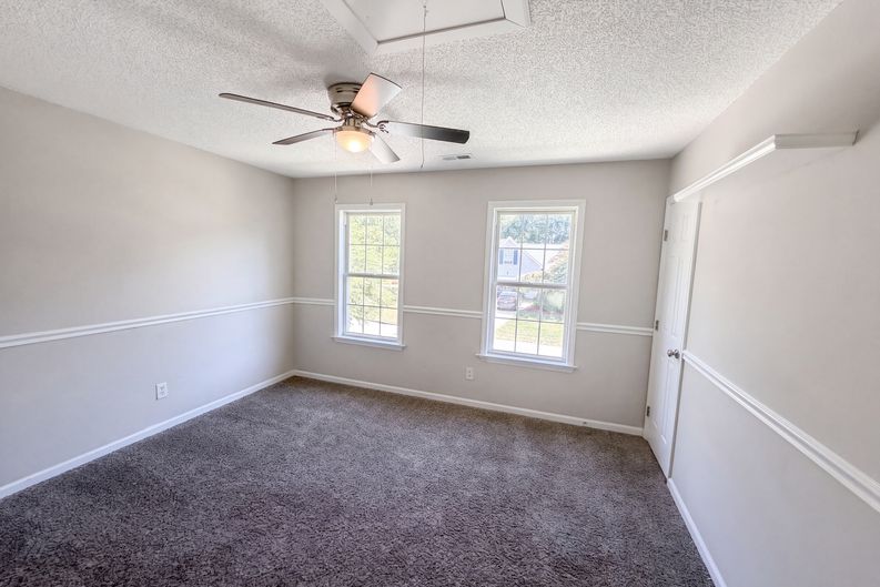 Photo 22 of 26 of 128 Morena Dr, Holly Springs, NC