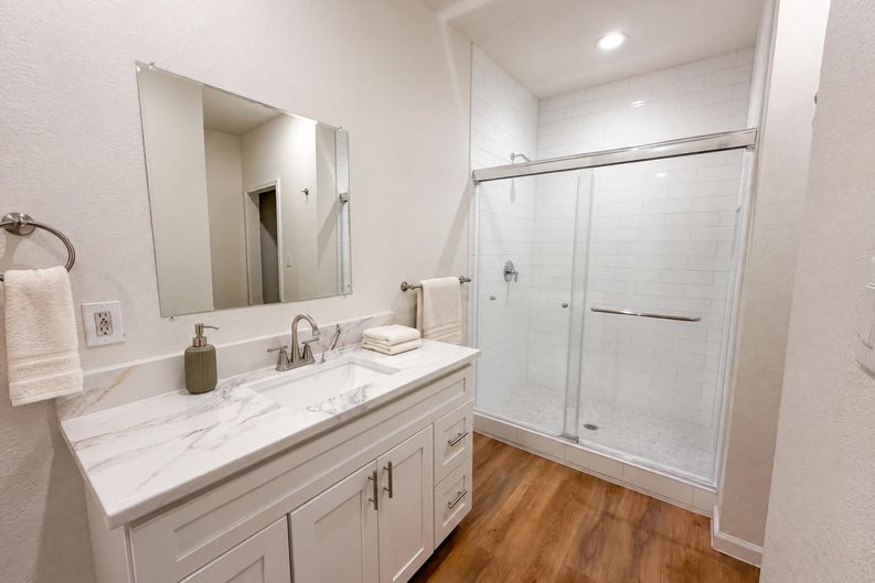 Photo 10 of 14 of 404 Vincent St, Cedar Hill, TX
