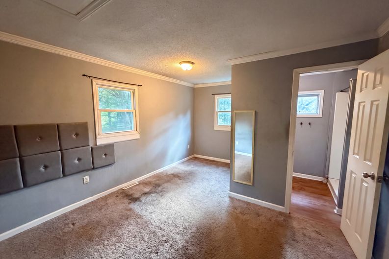 Photo 4 of 19 of 831 Fairview St, Kannapolis, NC