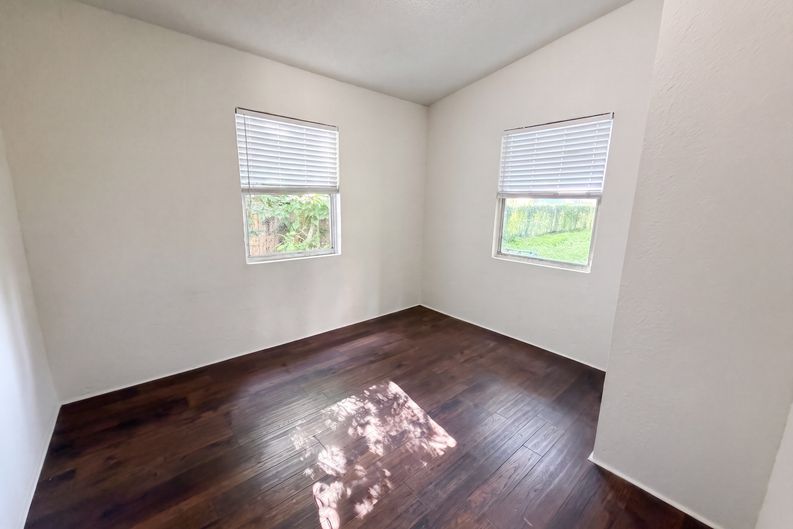 Photo 11 of 19 of 1834 Brooker Rd, Jacksonville, FL