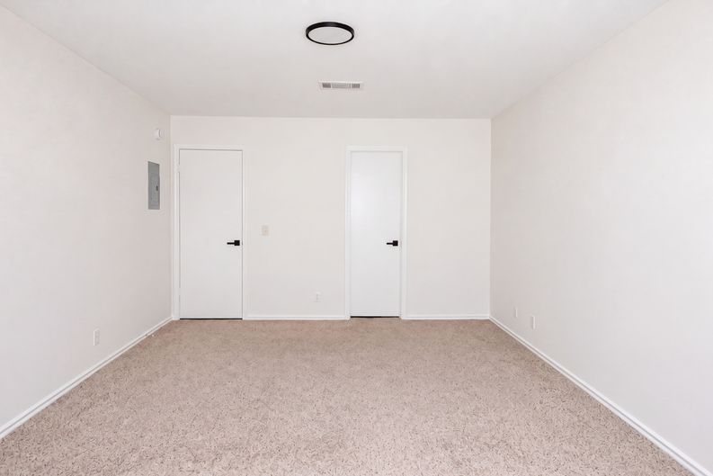 Photo 4 of 20 of 13800 Spring Heath Rd, Pflugerville, TX