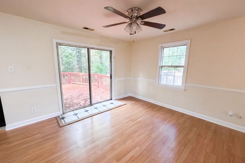 Photo 10 of 16 of 12330 Deerhurst Dr, Midlothian, VA