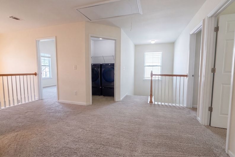 Photo 16 of 25 of 330 Oxnard Cir SW, Atlanta, GA