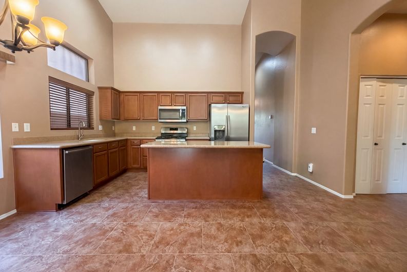Photo 6 of 17 of 6915 E Portia St, Mesa, AZ