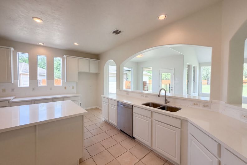 Photo 16 of 45 of 1702 Corona Del Mar Dr, Missouri City, TX