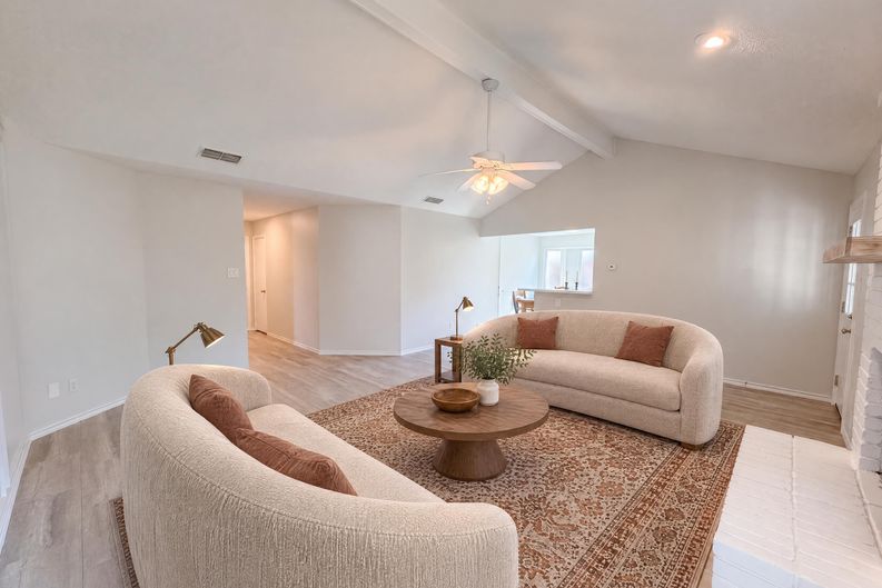 Photo 8 of 18 of 502 Anice Ln, Euless, TX