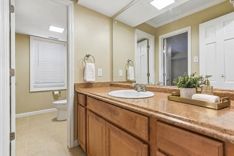 Photo 63 of 87 of 3135 Spalding Dr, Sandy Springs, GA