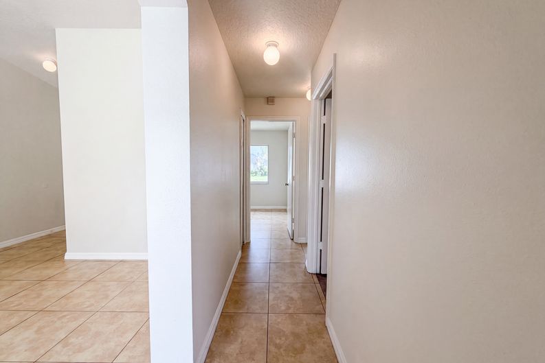 Photo 17 of 22 of 13236 Pike Lake Dr, Riverview, FL