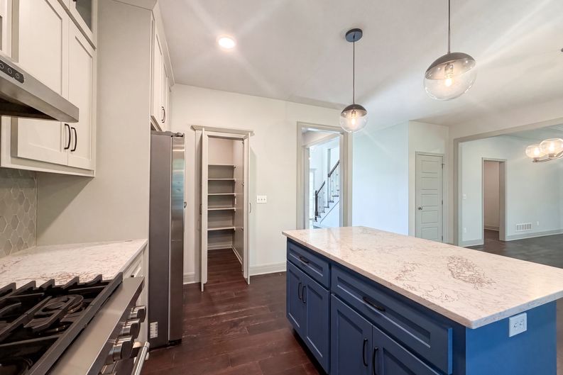 Photo 7 of 34 of 7540 N Amity Ave, Kansas City, MO