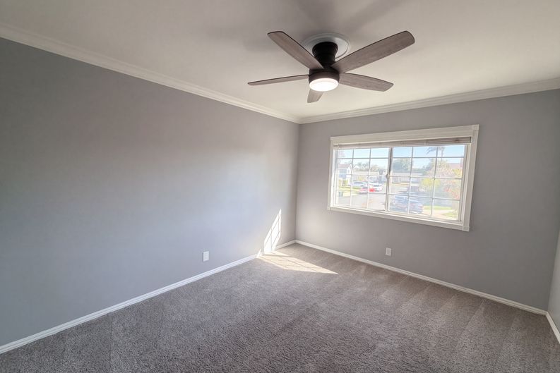 Photo 12 of 21 of 4665 Guava Ave, Seal Beach, CA
