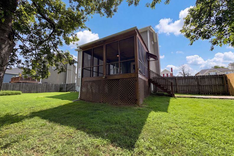 Photo 15 of 17 of 2520 Val Marie Dr, Madison, TN