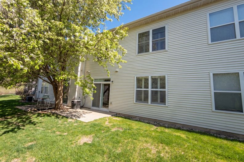 Photo 5 of 26 of 17005 78th Pl N, Maple Grove, MN