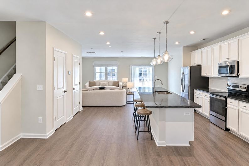 Photo 6 of 21 of 9243 Magellan Pkwy, Glen Allen, VA