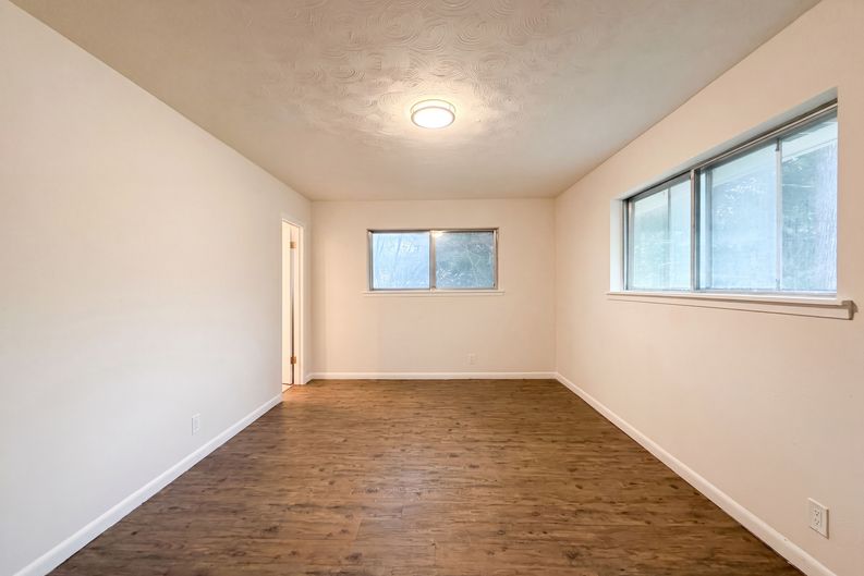 Photo 4 of 18 of 437 Denison Dr, Pottsboro, TX