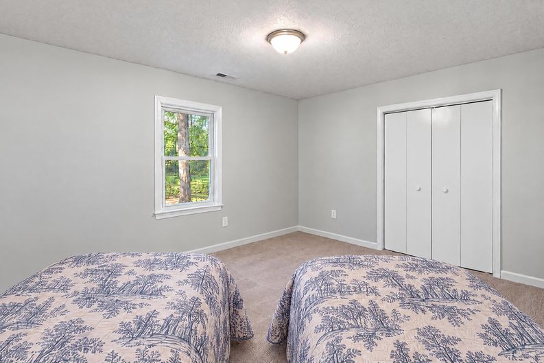 Photo 11 of 16 of 207 La Mae Cir, Aylett, VA