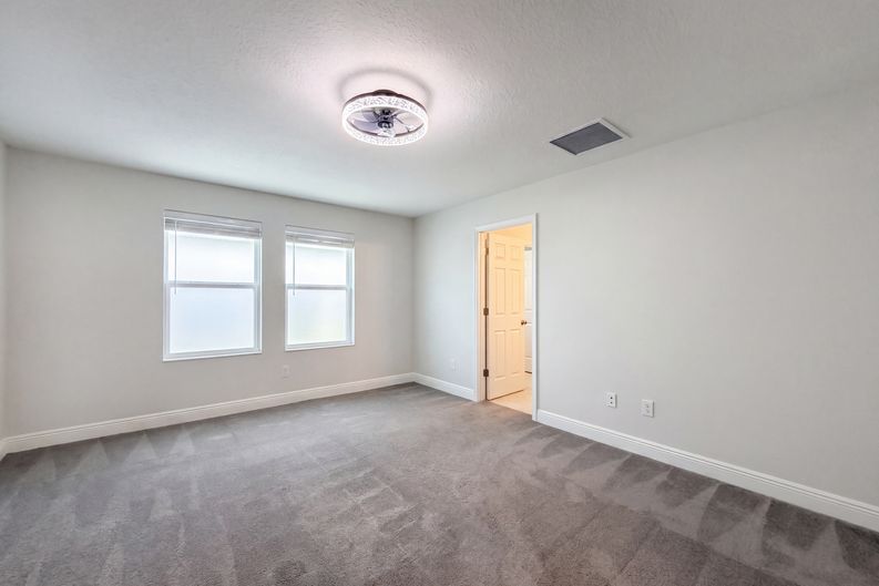 Photo 18 of 33 of 12643 Horseshoe Bend Dr, Lithia, FL