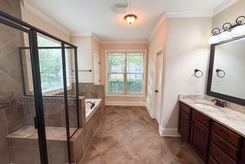 Photo 8 of 22 of 1214 Ileagnes Rd, Raleigh, NC