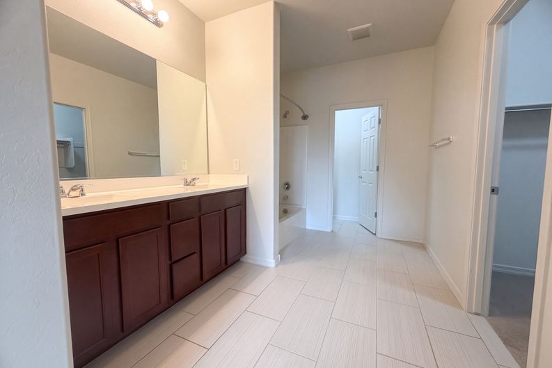 Photo 11 of 18 of 9833 E Kinetic Dr, Mesa, AZ