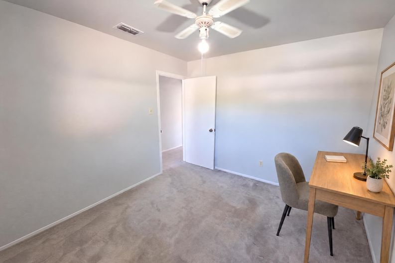 Photo 13 of 21 of 1817 Volga Dr, Corpus Christi, TX