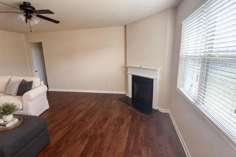 Photo 9 of 39 of 8496 Glenview St, Douglasville, GA