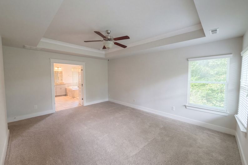 Photo 15 of 38 of 7412 Canova Ln, Charlotte, NC