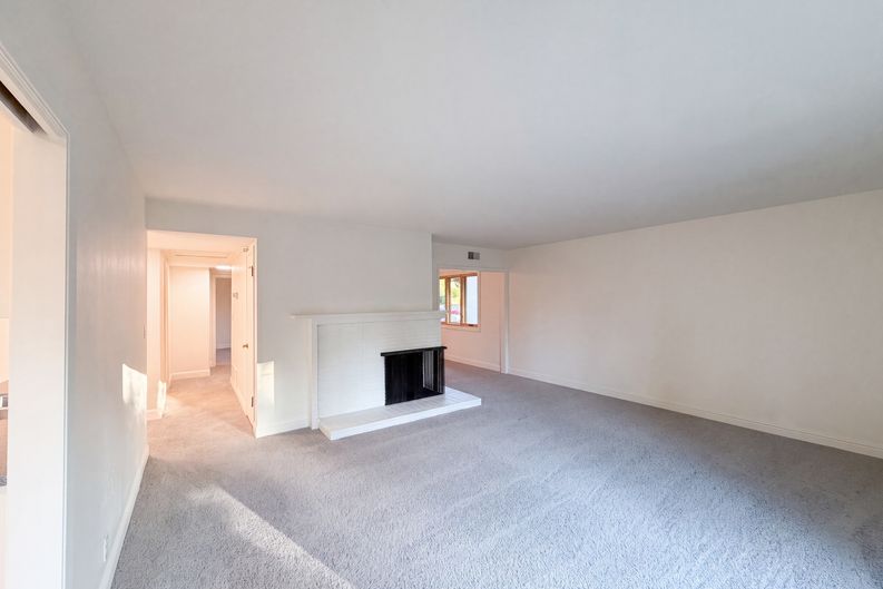 Photo 3 of 45 of 5351 Bonniemae Way, Sacramento, CA