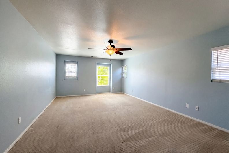 Photo 12 of 24 of 29206 Rio Lobo Way, Valencia, CA