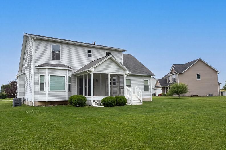 Photo 5 of 34 of 5704 Yanni Ct, Avon, NY