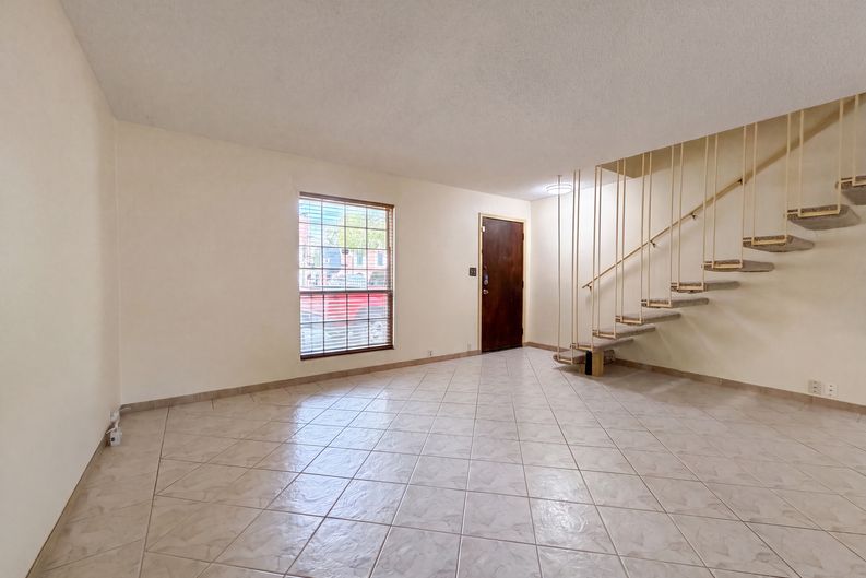 Photo 6 of 19 of 2503 McCue Rd, Houston, TX