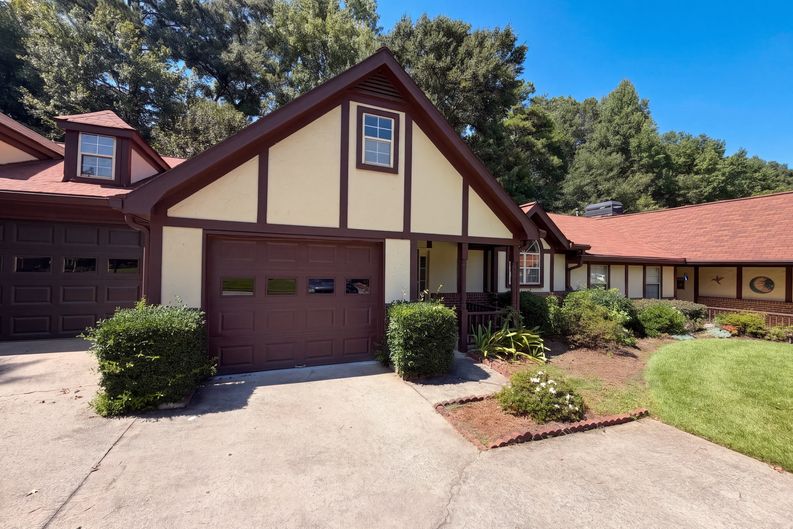 Photo 20 of 23 of 17 Dover Trl, Peachtree City, GA