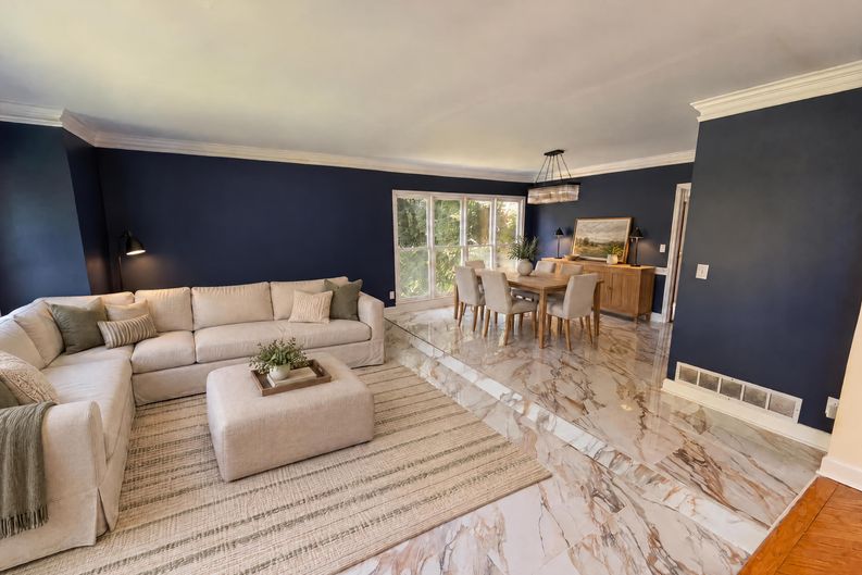 Photo 7 of 28 of 644 Laurel Wood Dr SW, Marietta, GA