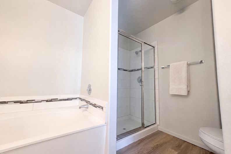 Photo 10 of 17 of 4516 W Lake Mead Blvd, Las Vegas, NV