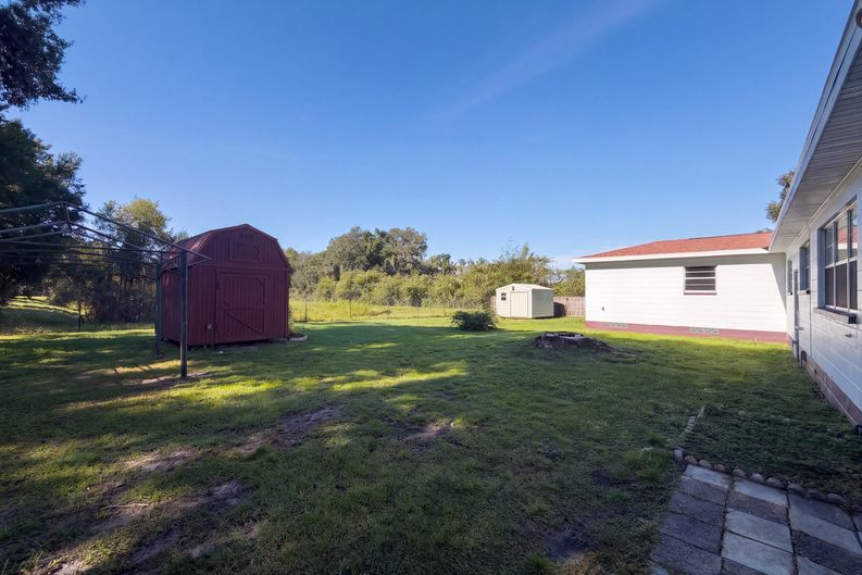 Photo 20 of 21 of 1305 W Spencer St, Plant City, FL