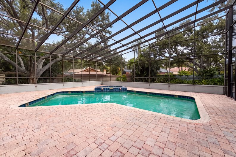 Photo 10 of 68 of 1675 Landings Ln, Sarasota, FL