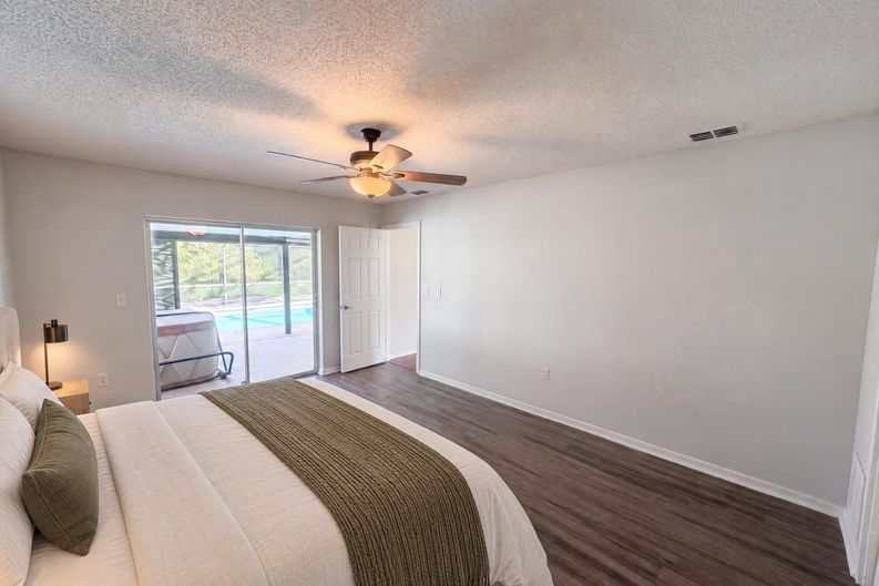 Photo 13 of 34 of 11187 Blythville Rd, Spring Hill, FL