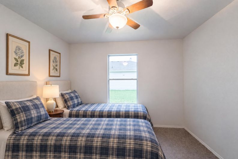 Photo 12 of 16 of 413 E Vega Ln, Killeen, TX