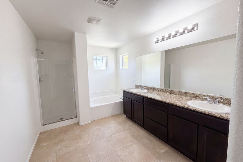 Photo 6 of 52 of 4036 White Opal St, Las Vegas, NV