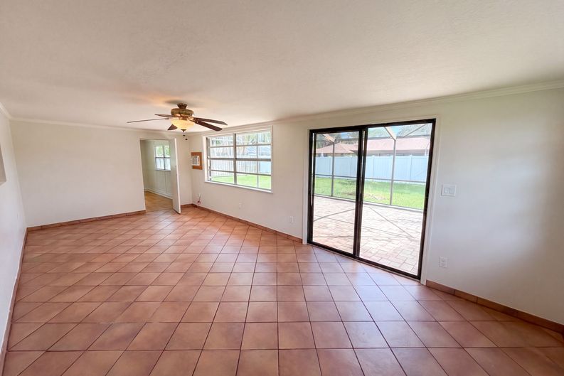 Photo 11 of 30 of 2617 S Fairway Dr, Melbourne, FL