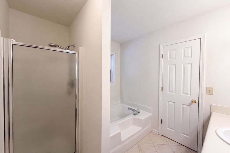 Photo 17 of 26 of 103 Saddlebrook Ct, Lagrange, GA