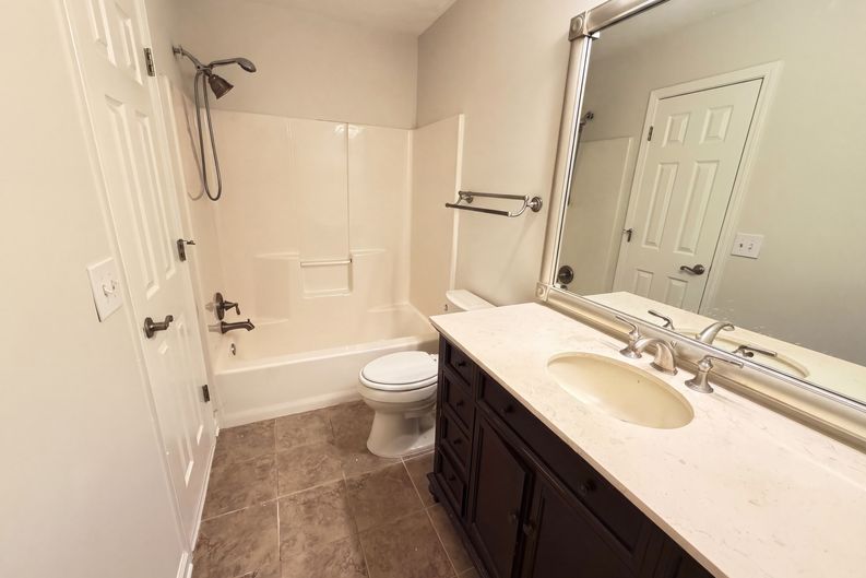 Photo 16 of 21 of 13331 Harpley Ct, Alpharetta, GA