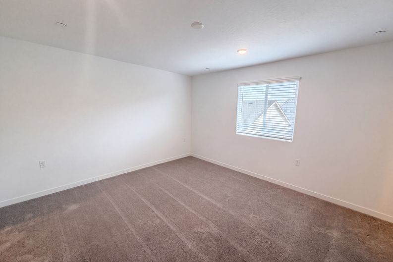 Photo 9 of 17 of 4472 Bellaire Ave, Clovis, CA