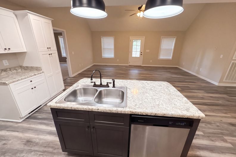 Photo 26 of 34 of 2704 Brent Cir, Cornersville, TN